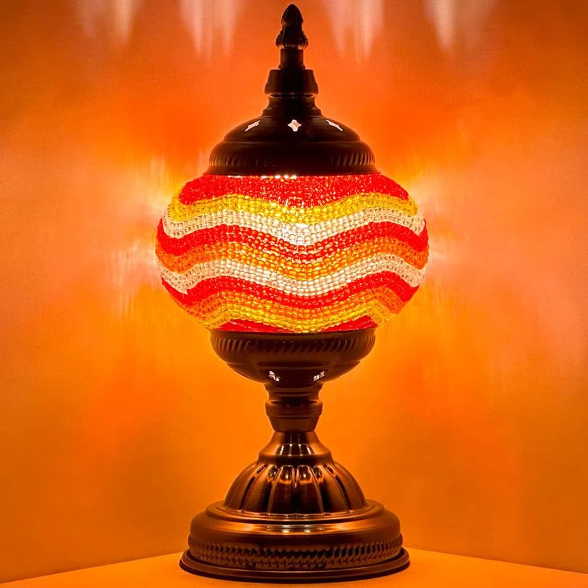 Golden Sands: Vintage Mosaic Lamp with Dunes Pattern