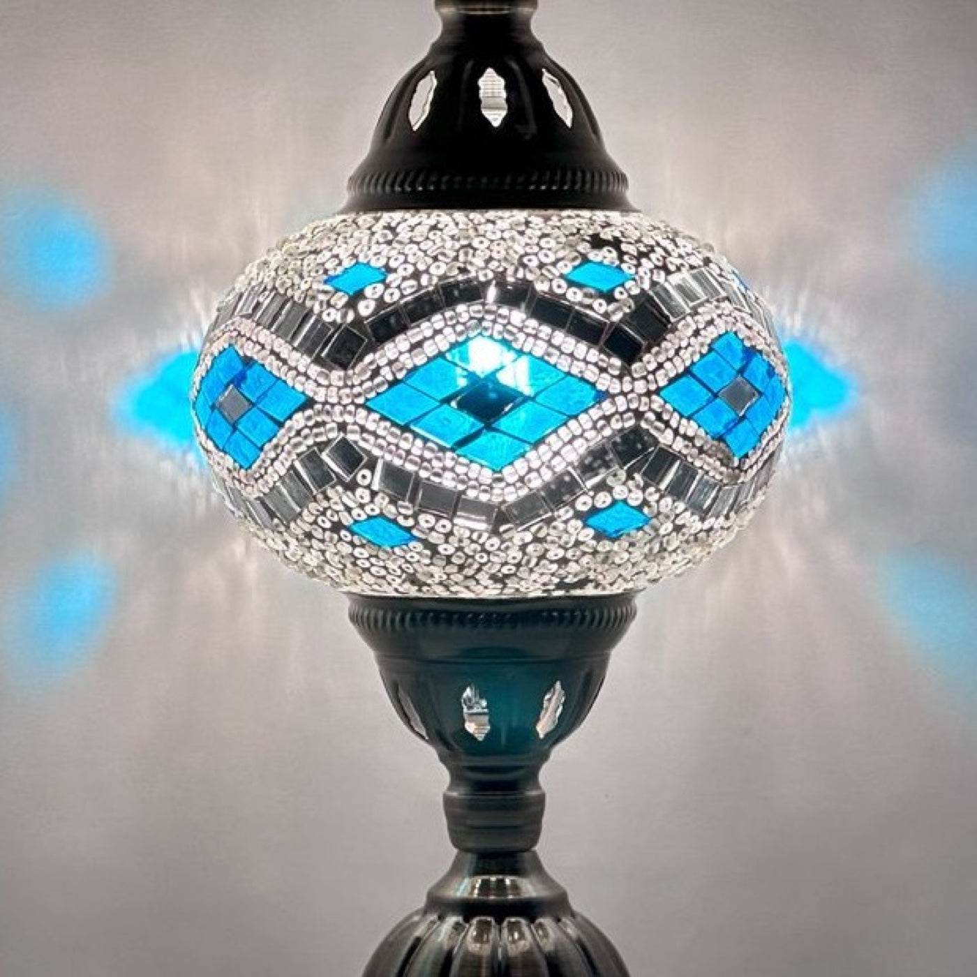 Icy Elegance mosaic glass table lamp — close-up of the hand-cut mosaic glass