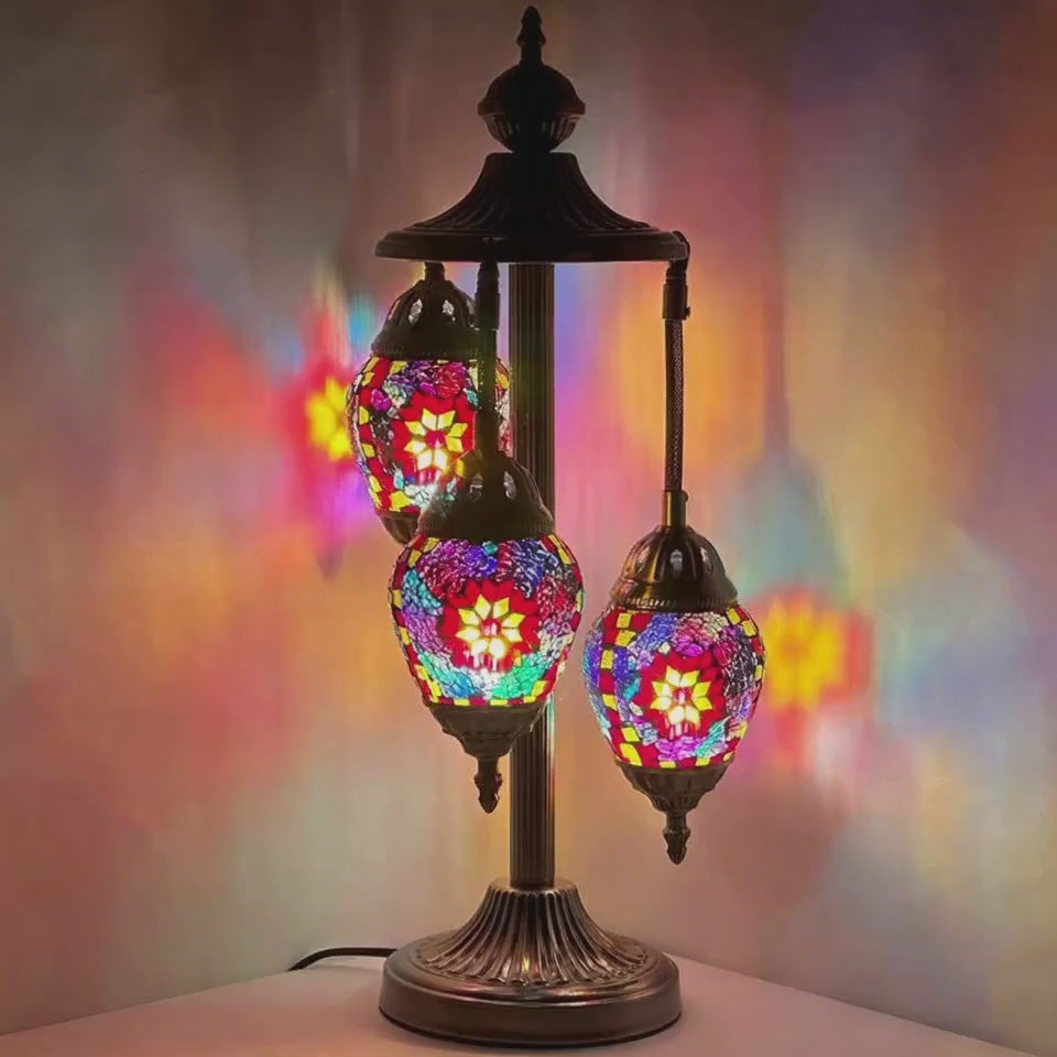 360-degree view of the Crimson Bloom Egg mosaic glass table lamp