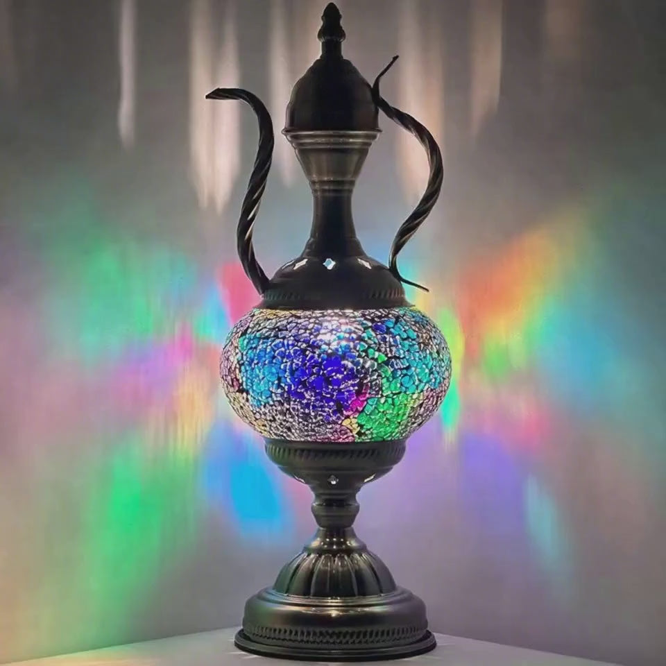 360-degree view of the Celestial Beauty mosaic glass table lamp