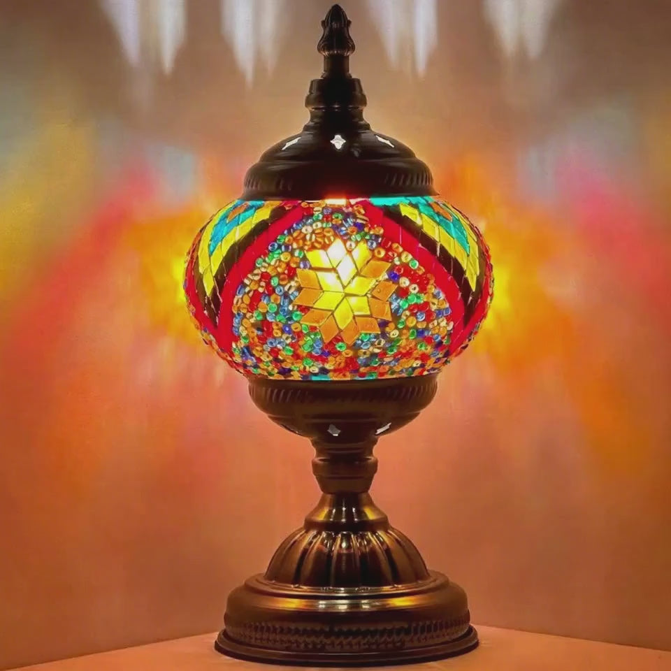 360-degree view of the Floral Spectacle mosaic glass table lamp