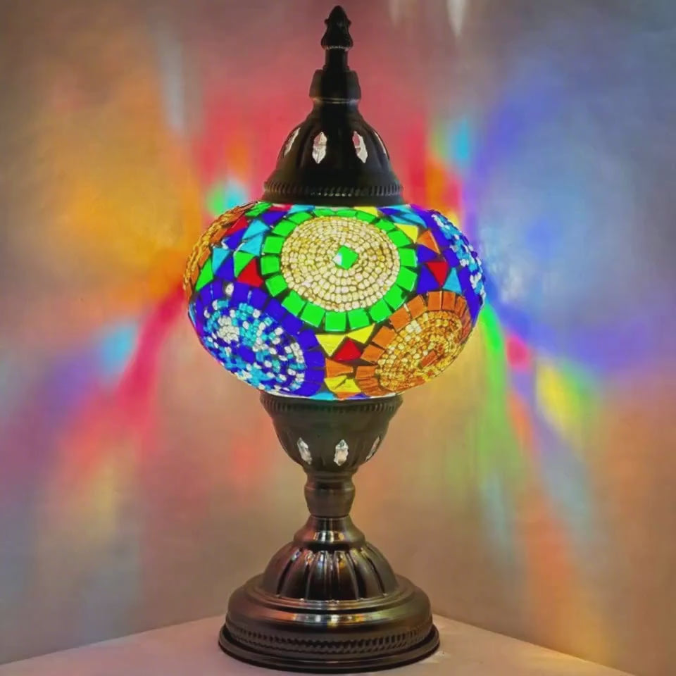 360-degree view of the Sunflower Symphony mosaic glass table lamp
