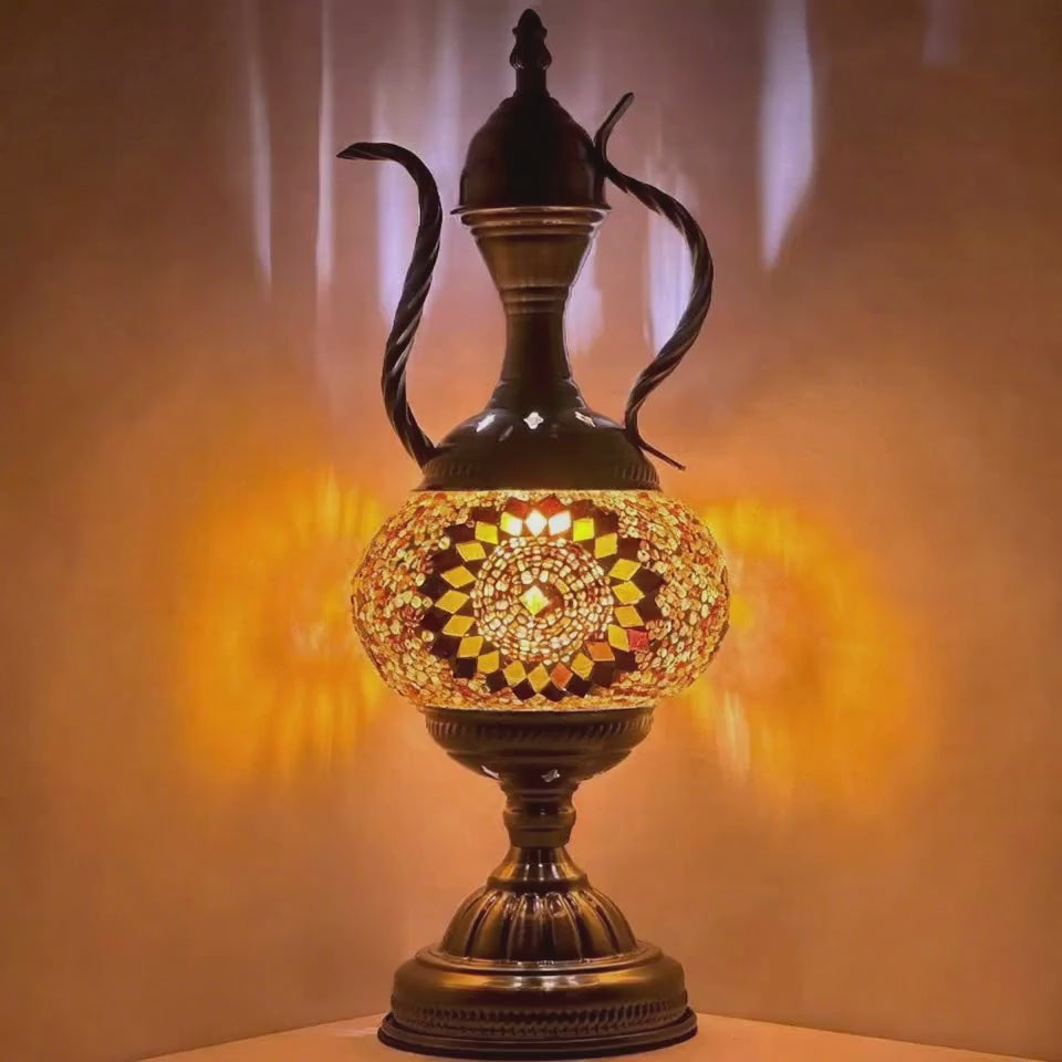 360-degree view of the Tangerine Dreams mosaic glass table lamp