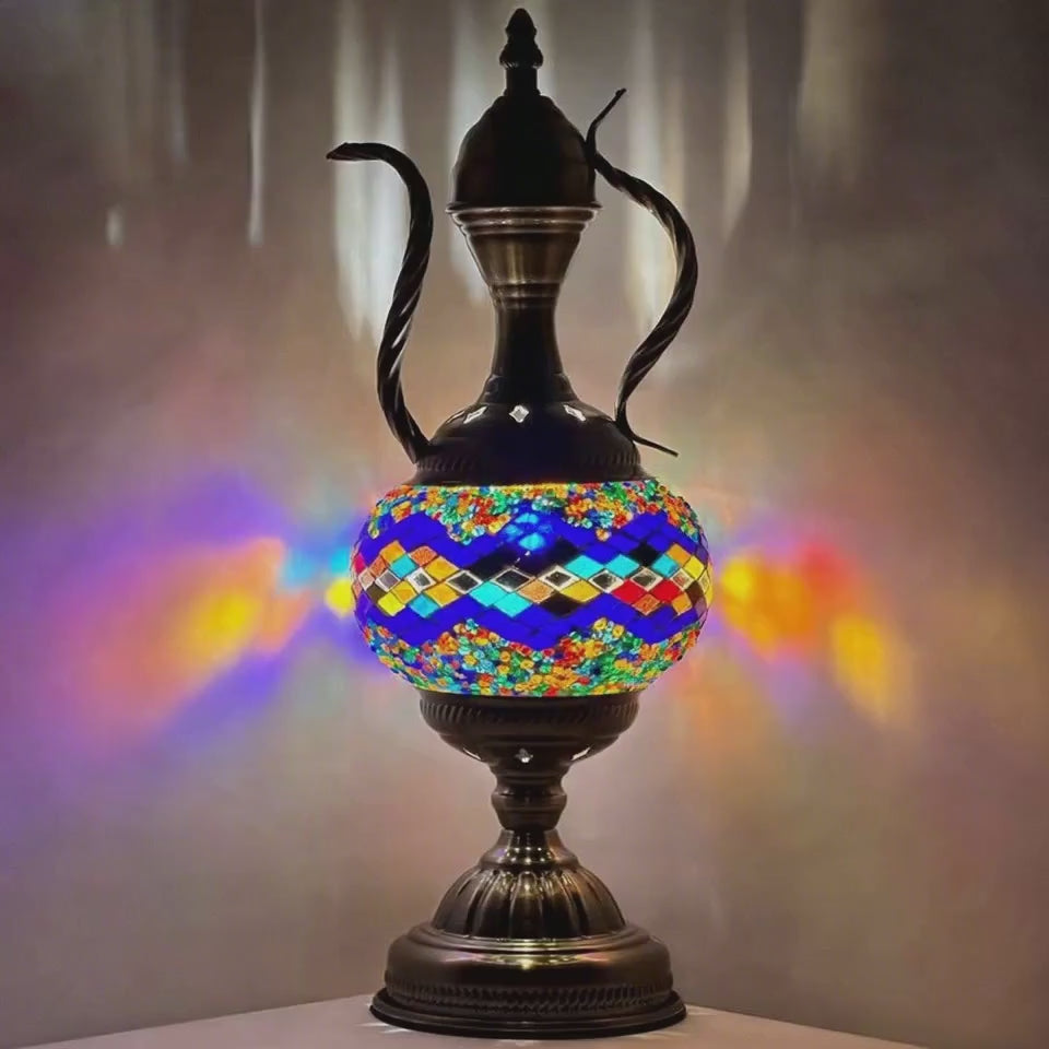 360-degree view of the Teapot Treasure mosaic glass table lamp