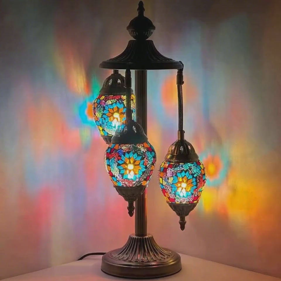 360-degree view of the Coral Reef Elegance mosaic glass table lamp