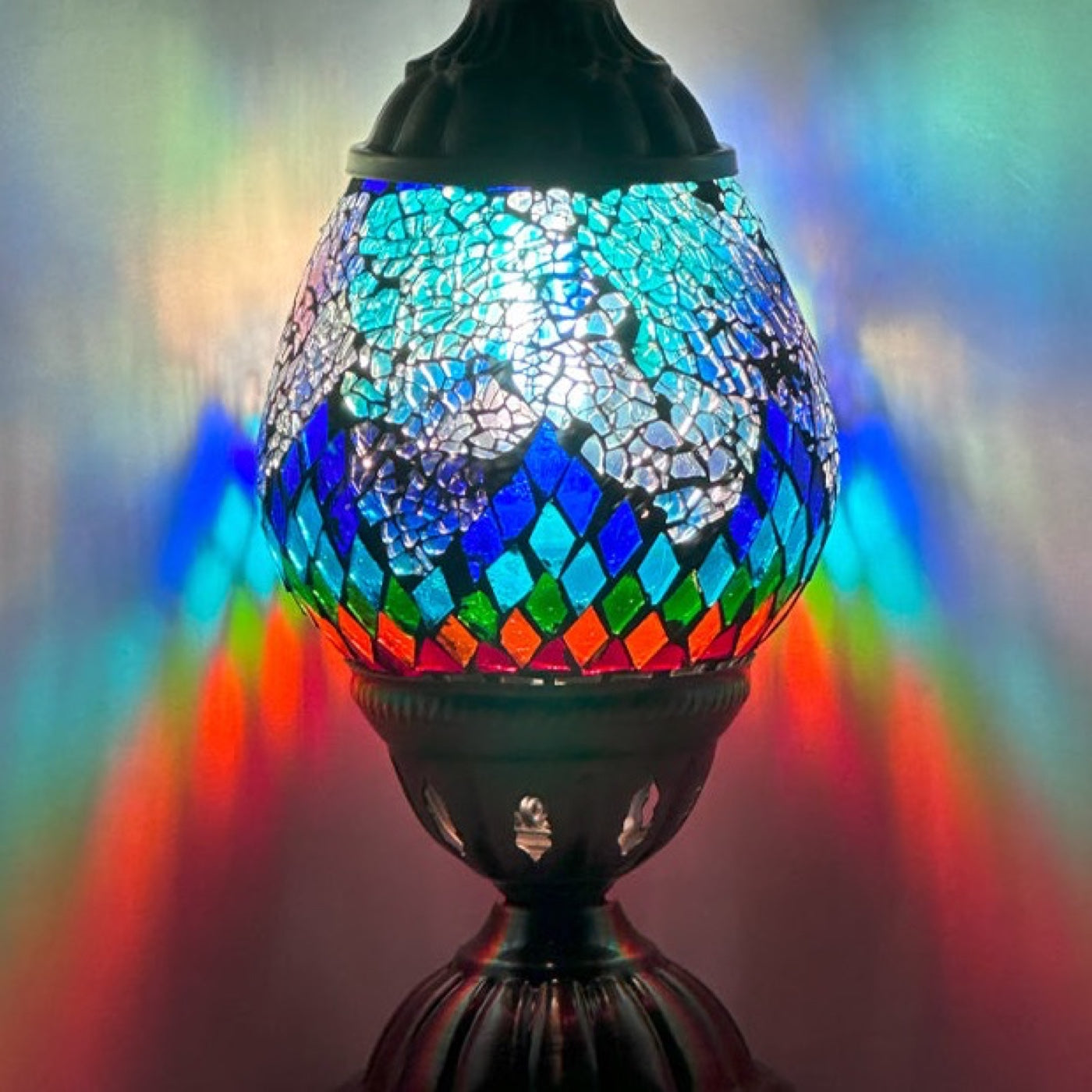 Tiffany style Lamp with Mosaic Glasses mosaic glass table lamp — close-up of the hand-cut mosaic glass